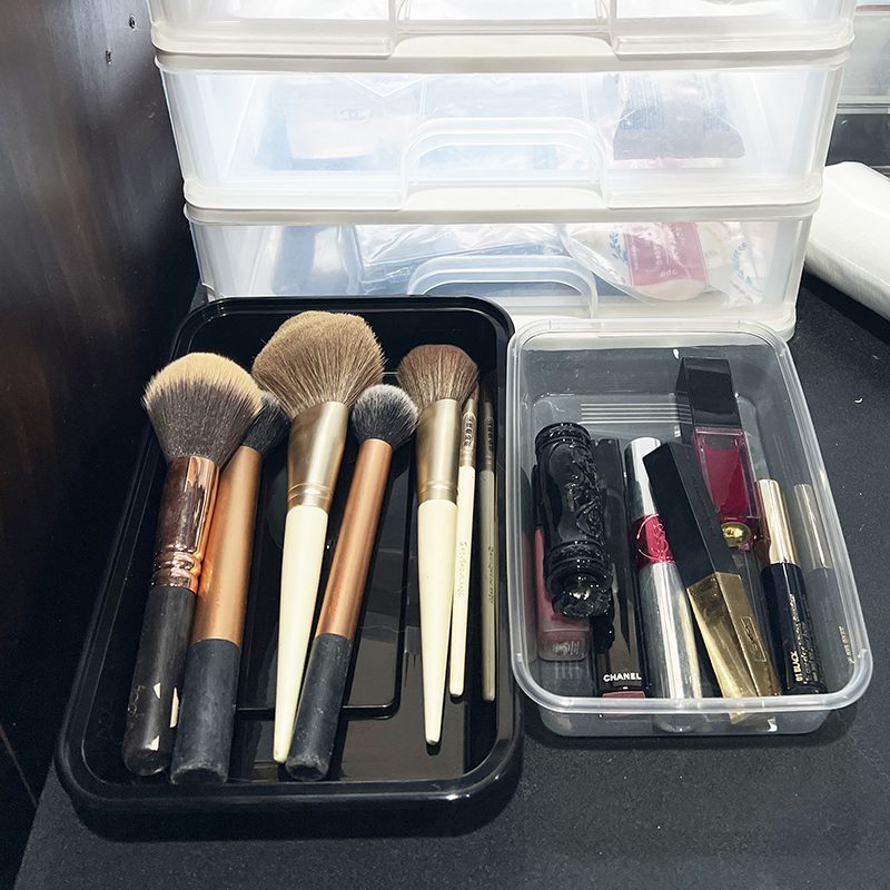 Food containers used for makeup